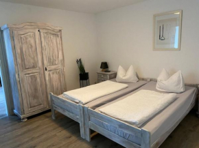 Pension Sandfeld, Am Sandfeld 1, Teterow